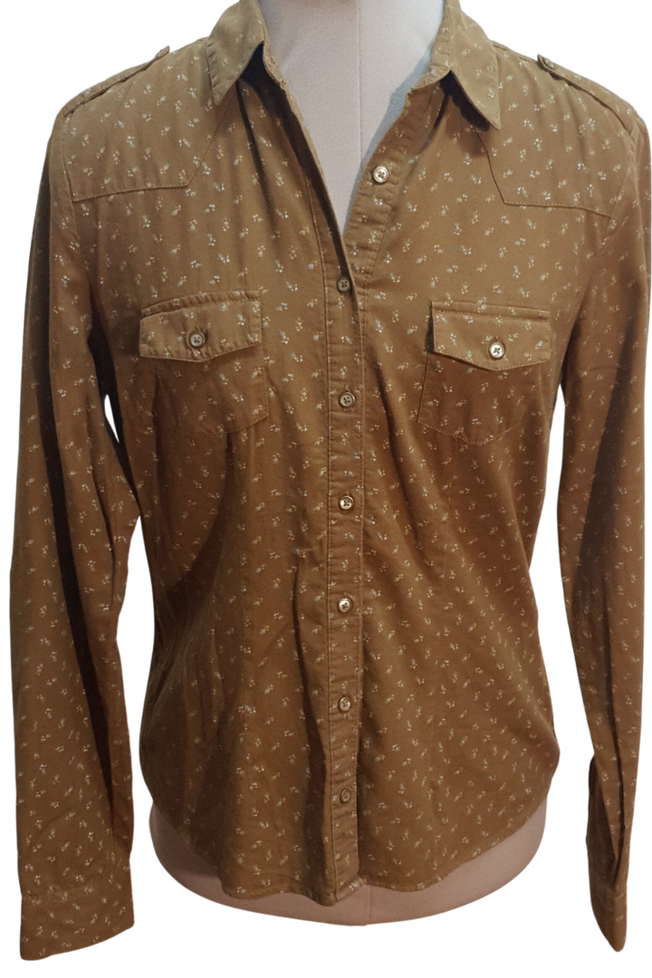 SOFT BROWN LONG SLEEVE SHIRT WITH PATTERN DETAIL