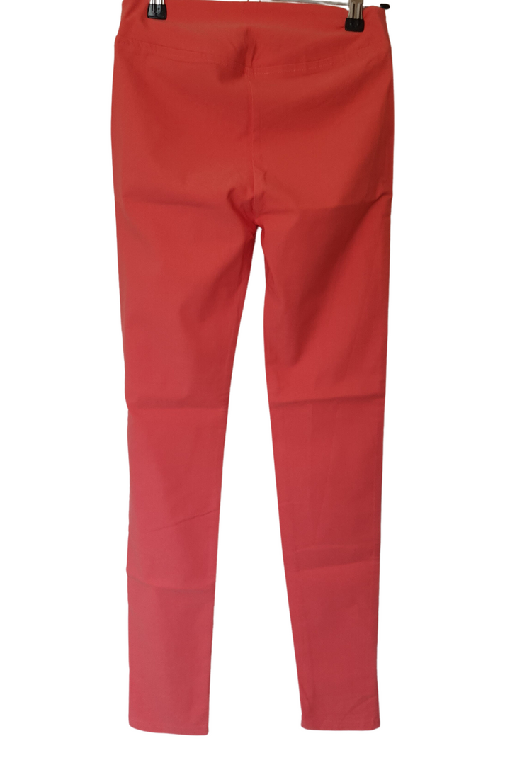Melon Soft Pull up Pants From Waist Detail