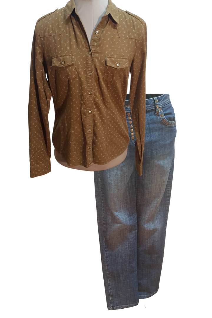 SOFT BROWN LONG SLEEVE SHIRT WITH PATTERN DETAIL