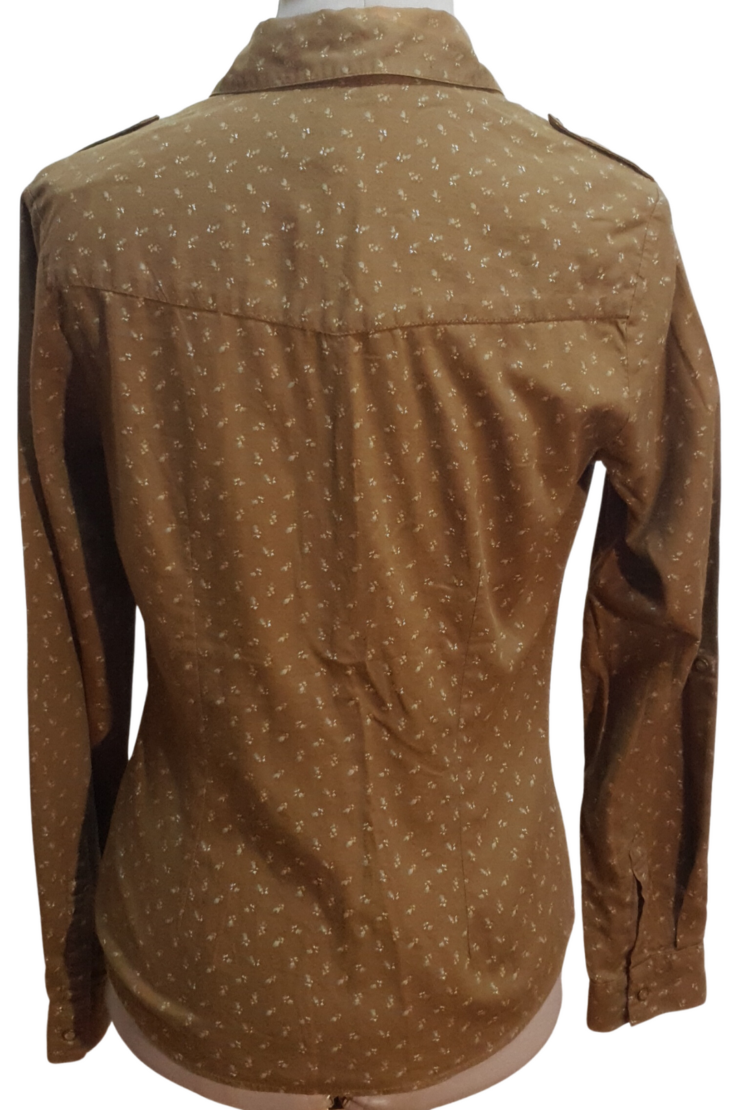 SOFT BROWN LONG SLEEVE SHIRT WITH PATTERN DETAIL